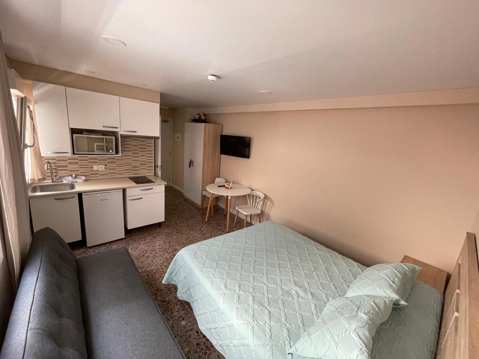Apartamentos Pelicano 貝尼多姆 外观 照片