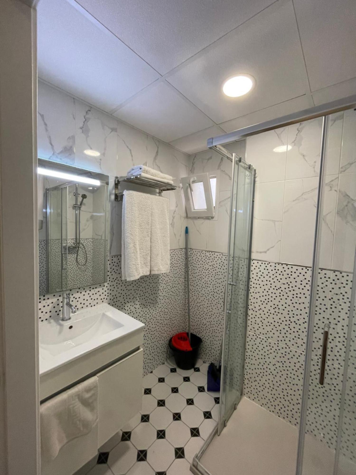 Apartamentos Pelicano 貝尼多姆 客房 照片